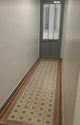 Appartement Petite Maison Avec Cour Dans Les Beaux Quartiers-Vous Faites Le Menage- Very Good Prices For T-H-E Location But You Have To Clea-N Th-E Flat à Paris Extérieur photo